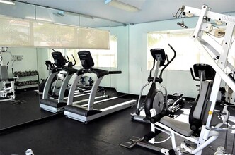 3965 Hyde Park Cir in Hollywood, FL - Building Photo - Building Photo