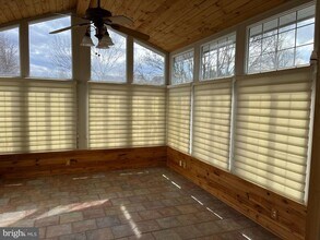 1062 Kingscote Dr in Harleysville, PA - Building Photo - Building Photo