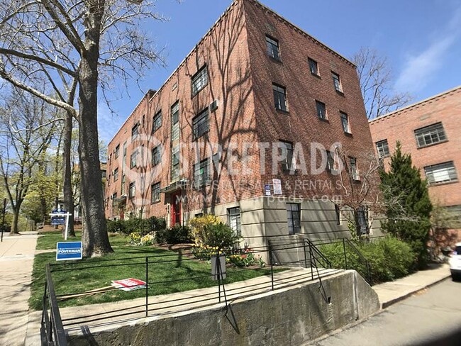 50 Alton Pl in Brookline, MA - Building Photo - Building Photo