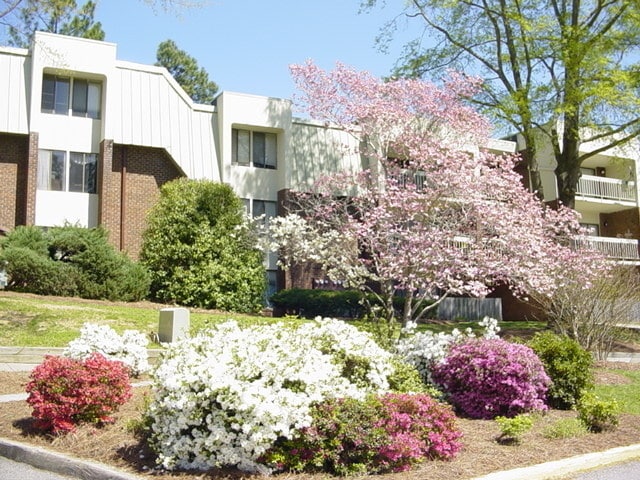 property at 500 Umstead Dr