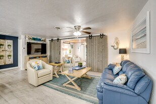 1900 Neptune Dr, Unit SI ID1546047P in Englewood, FL - Building Photo