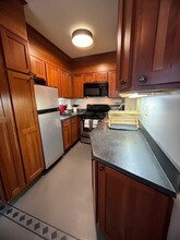 988 Memorial Dr, Unit 187 in Cambridge, MA - Building Photo - Building Photo