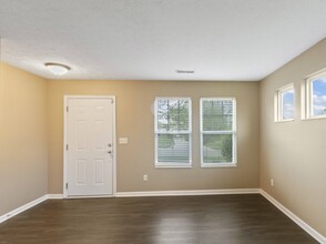 5877 Hayden Dr in Middletown, OH - Building Photo - Building Photo