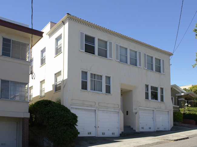 767 Hillgirt Cir in Oakland, CA - Building Photo - Building Photo