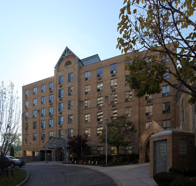 Bonar Parkdale Place in Toronto, ON - Building Photo - Building Photo