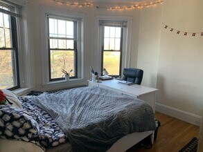 153 Saint Alphonsus St, Unit 3B in Boston, MA - Building Photo - Building Photo