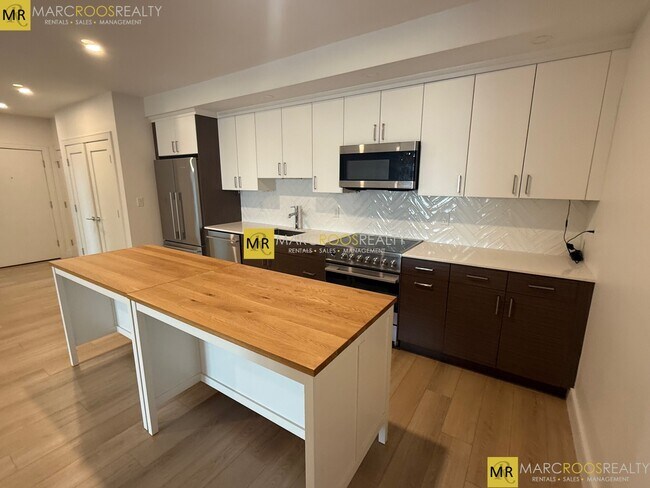 property at 1950 Washington St