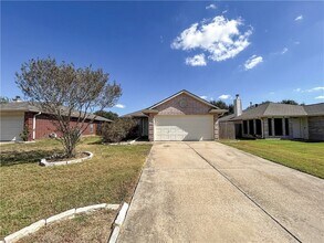 3739 Marielene Cir in College Station, TX - Building Photo - Building Photo