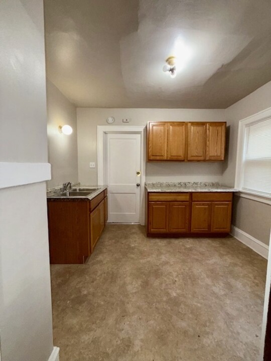 1340 W Atkinson Ave in Milwaukee, WI - Building Photo