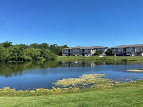 The Fairways Apartment Homes in Lee's Summit, MO - Building Photo - Building Photo