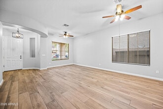 4231 E Marshall Ave in Gilbert, AZ - Building Photo - Building Photo