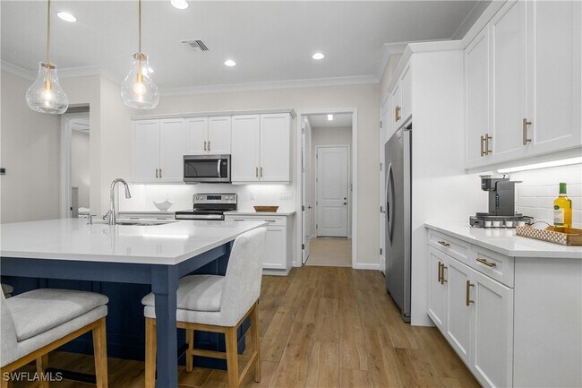 property at 7285 Saona CT