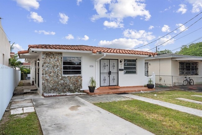 property at 5726 SW 20th St