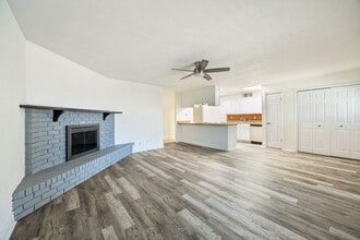 4218 Crestwood Dr in Garland, TX - Building Photo - Building Photo