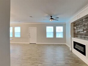 5517 Van Horn Dr in Granbury, TX - Building Photo - Building Photo