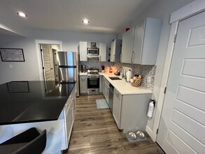 364 Clark Cir in Farmington, UT - Building Photo - Building Photo