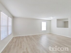 1434 Ripplewood Dr in Danville, IN - Foto de edificio - Building Photo