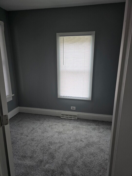 204 Harrison St in Bartonville, IL - Building Photo