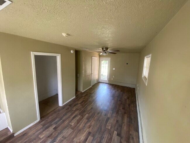 316 E Jarman Dr in Midwest City, OK - Building Photo - Building Photo
