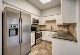 4000 Purdue St in Houston, TX - Building Photo - Building Photo