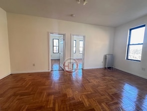 3132 Buhre Ave, Unit 3 in Bronx, NY - Foto de edificio - Building Photo