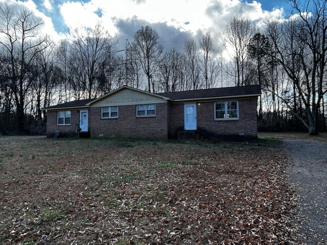 137-139 Pisgah Dr in Spartanburg, SC - Building Photo - Building Photo