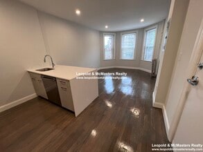 52 Queensberry St, Unit 7 in Boston, MA - Building Photo - Building Photo