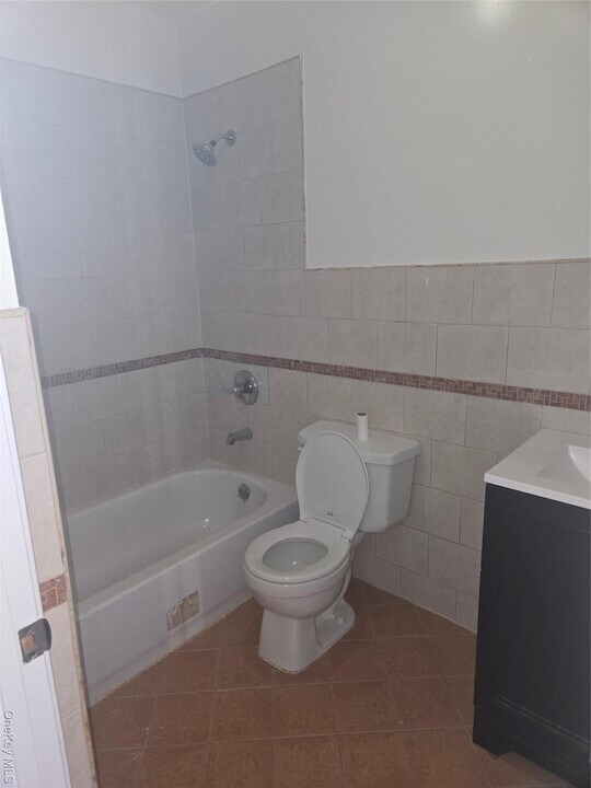 404 E 54th St in Brooklyn, NY - Building Photo