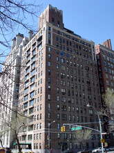 130 East End Ave in New York, NY - Building Photo - Building Photo