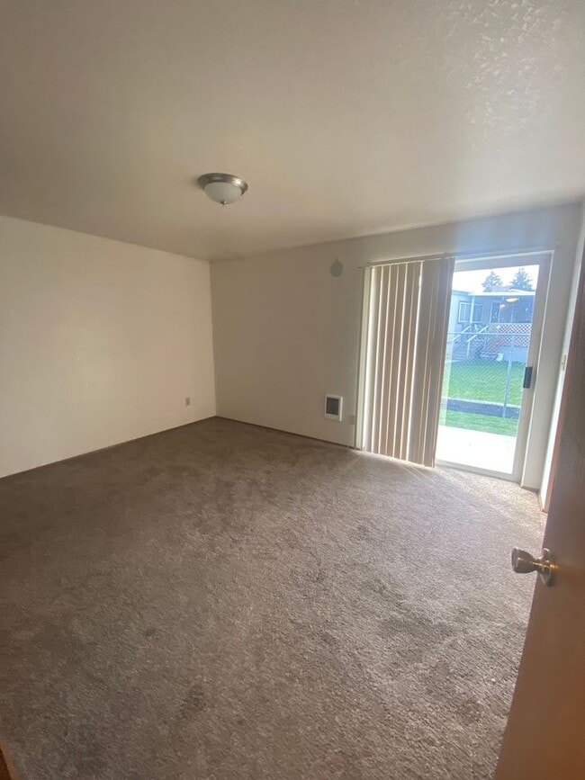 property at 424 S 74th Ave