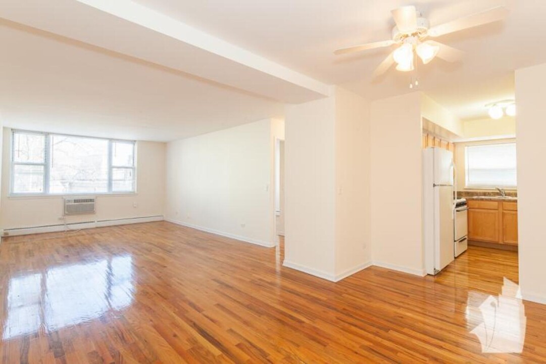6400 N Sheridan Rd in Chicago, IL - Building Photo