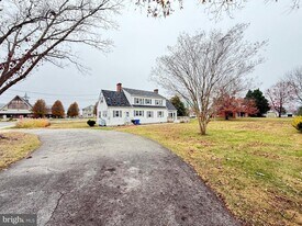 118 St Marys Ave in La Plata, MD - Building Photo