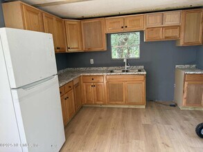 707 Dawn Ave in Interlachen, FL - Building Photo - Building Photo