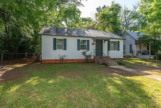 943 S Micheaux St in Palestine, TX - Building Photo - Building Photo