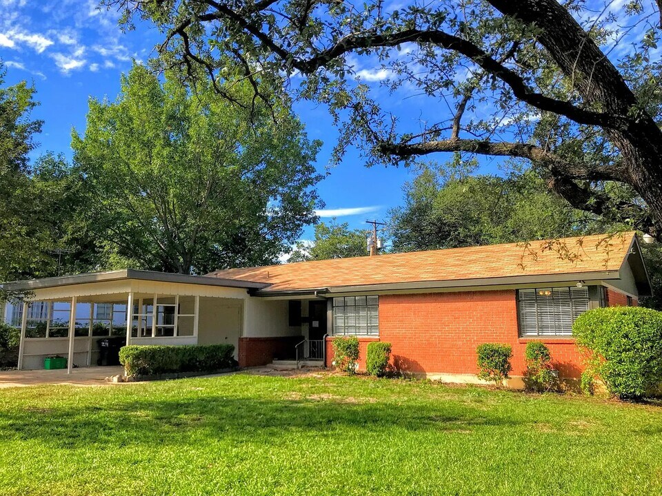 3108 Medina Ave in Fort Worth, TX - Building Photo