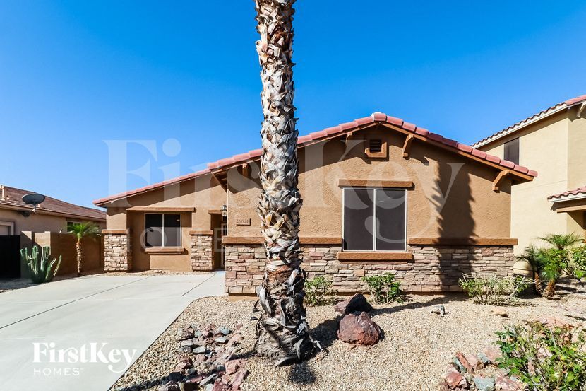 26828 N 176th Ln in Surprise, AZ - Foto de edificio