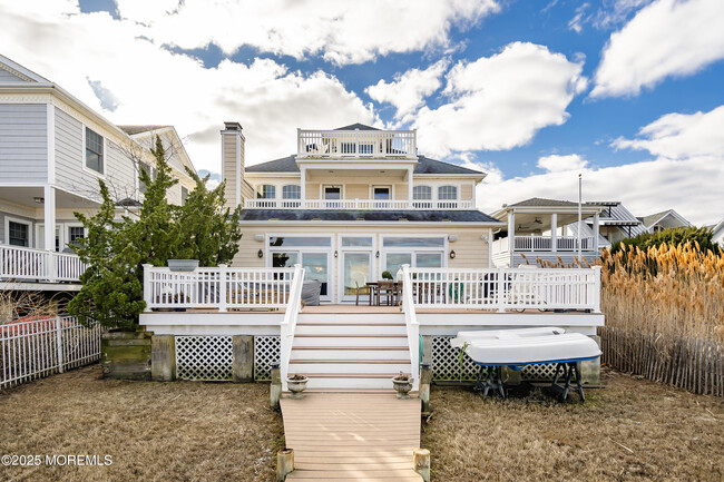 38 Ocean Ave in Manasquan, NJ - Building Photo - Building Photo