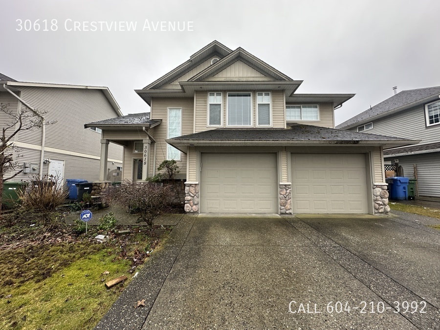 30618 Crestview Ave in Abbotsford, BC - Building Photo