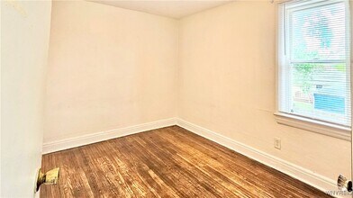 657 Englewood Ave in Buffalo, NY - Building Photo - Building Photo