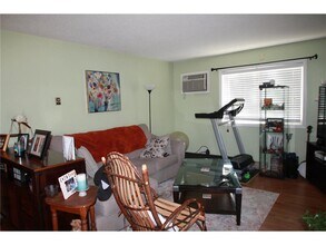 942 Main St NW-Unit -100 in Elk River, MN - Building Photo - Building Photo