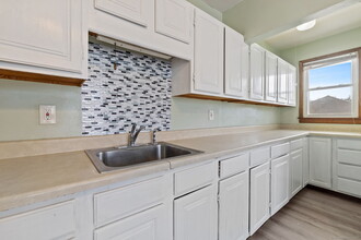 73 Allen St in Windsor, CT - Building Photo - Building Photo