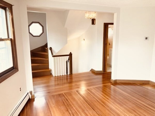 15 Lee Ter, Unit 2 in Arlington, MA - Foto de edificio - Building Photo