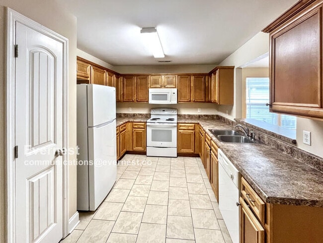 1521 Southernwood Dr in Chattanooga, TN - Foto de edificio - Building Photo