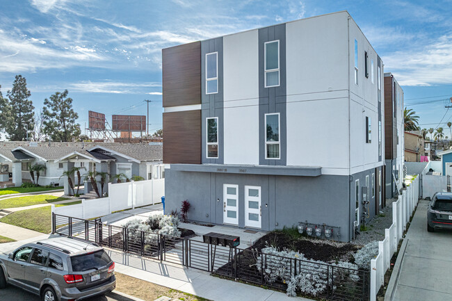 3987 Dalton Ave in Los Angeles, CA - Building Photo - Building Photo