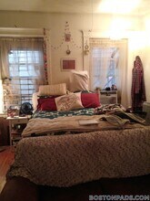 1334 Commonwealth Ave, Unit 4 in Boston, MA - Building Photo - Building Photo