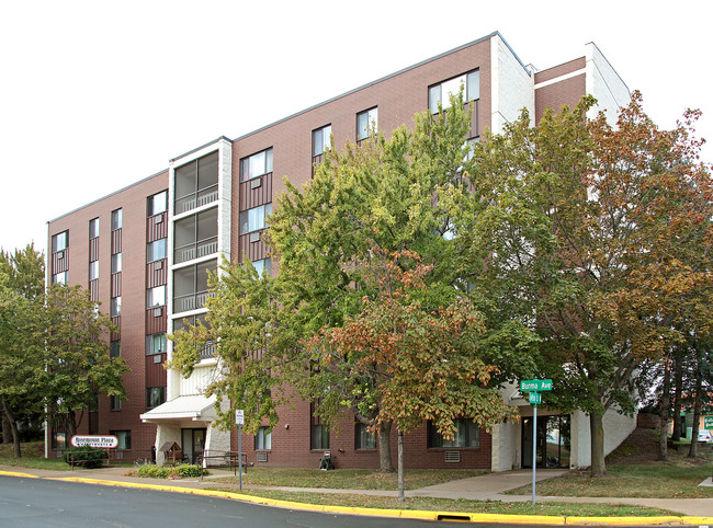 Rosemount Plaza Apartments in Rosemount, MN - Building Photo - Building Photo