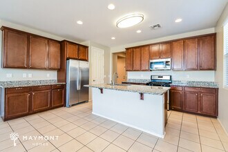 4404 W Federal Way in Queen Creek, AZ - Foto de edificio - Building Photo