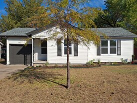 4213 Voncille St in Haltom City, TX - Building Photo