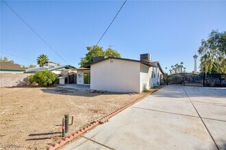 1513 Bryn Mawr Ave in Las Vegas, NV - Building Photo - Building Photo
