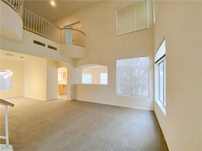 7959 Blue Brook Dr in Las Vegas, NV - Building Photo - Building Photo
